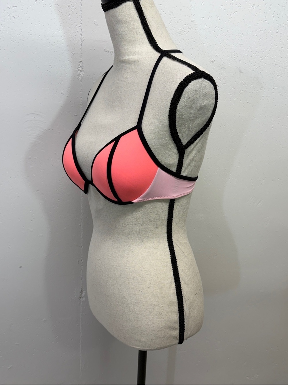 Victoria's Secret Coral Pink Padded Triangle Bra with Black Trim - Picture 3 of 12